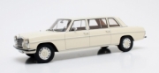 Mercedes . V114 limousine blanc 1/18