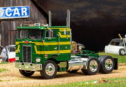 Peterbilt .  Pacemaker Vert 1/43