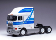 International . Eagle Cabover Blanc / Bleu 1/43