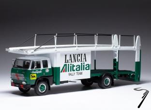 Fiat 673 Transporteur Lancia Alitalia Racing - Reproduction Transporteur Lancia Alitalia Racing 1/43