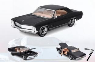 Buick . Noire 1/24