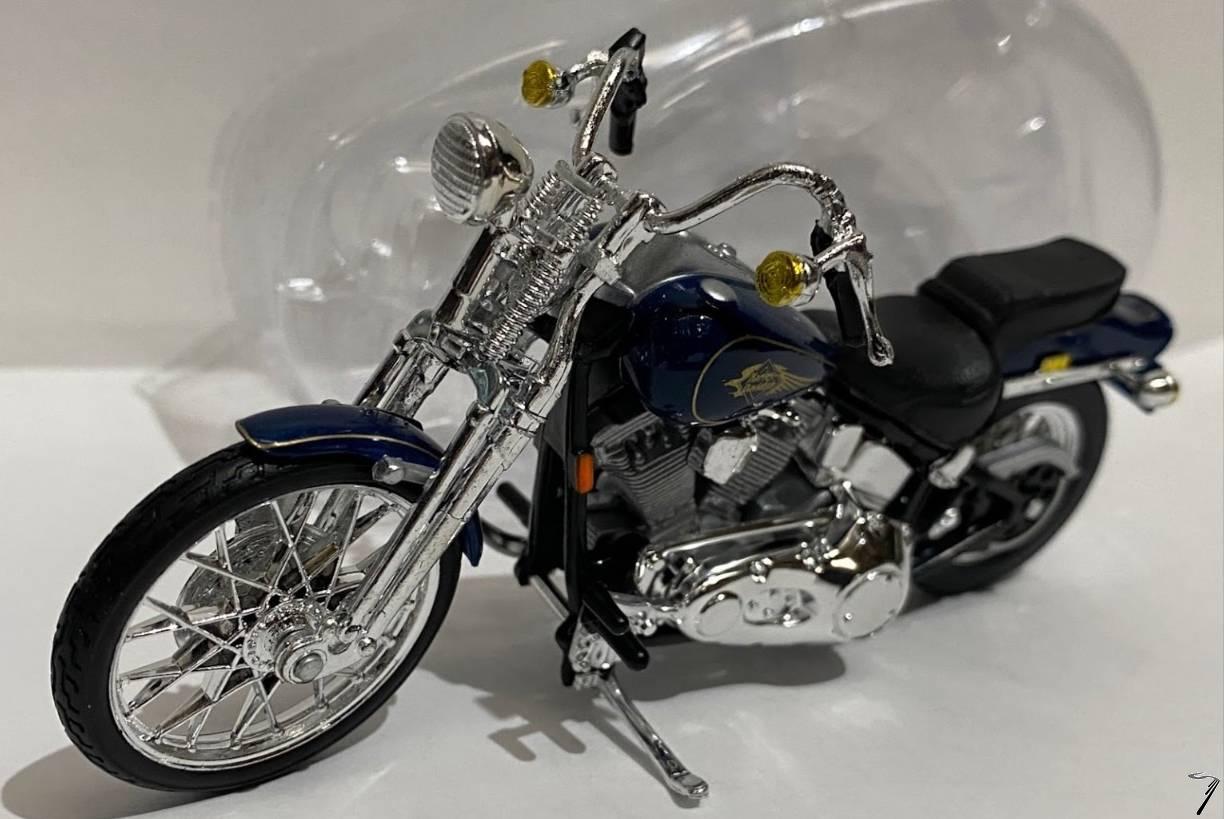 Harley Davidson FXSTS Springer Softail  1/18