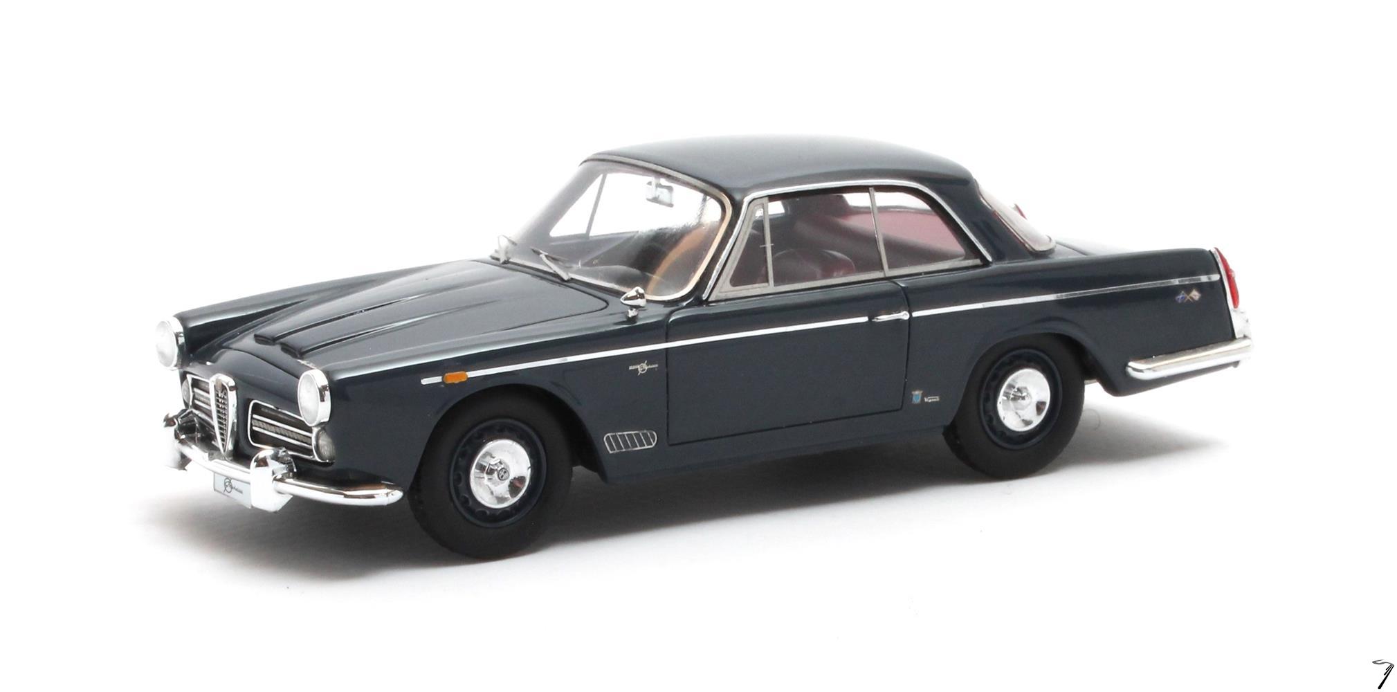 Alfa Romeo . S Coup by Michelotti - Vert Vignale - Edition limite  120 pices 1/43