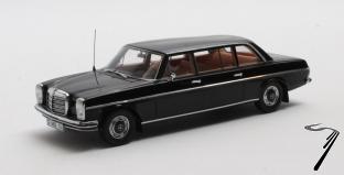 Mercedes . -Benz V114  Noir 1/43