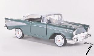 Chevrolet . vert mtallis/blanc 1/24