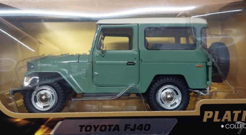 Toyota . 40 vert ple - Hard Top blanc 1/24