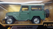 Toyota . 40 vert pâle - Hard Top blanc 1/24