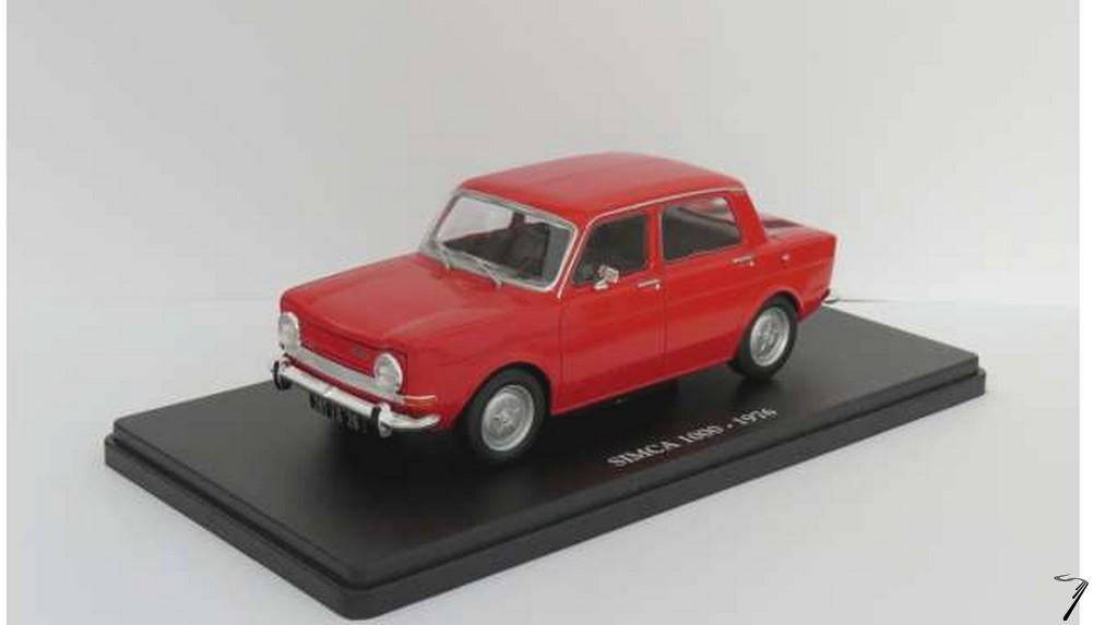 Simca . Rouge - sans bote vitrine 1/24