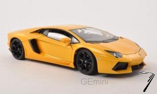 Lamborghini . LP700-4 jaune 1/24