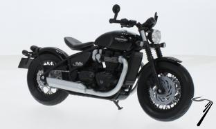 Triumph Bonneville Bobber Noire  1/12