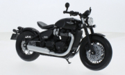 Triumph Bonneville Bobber Noire  1/12