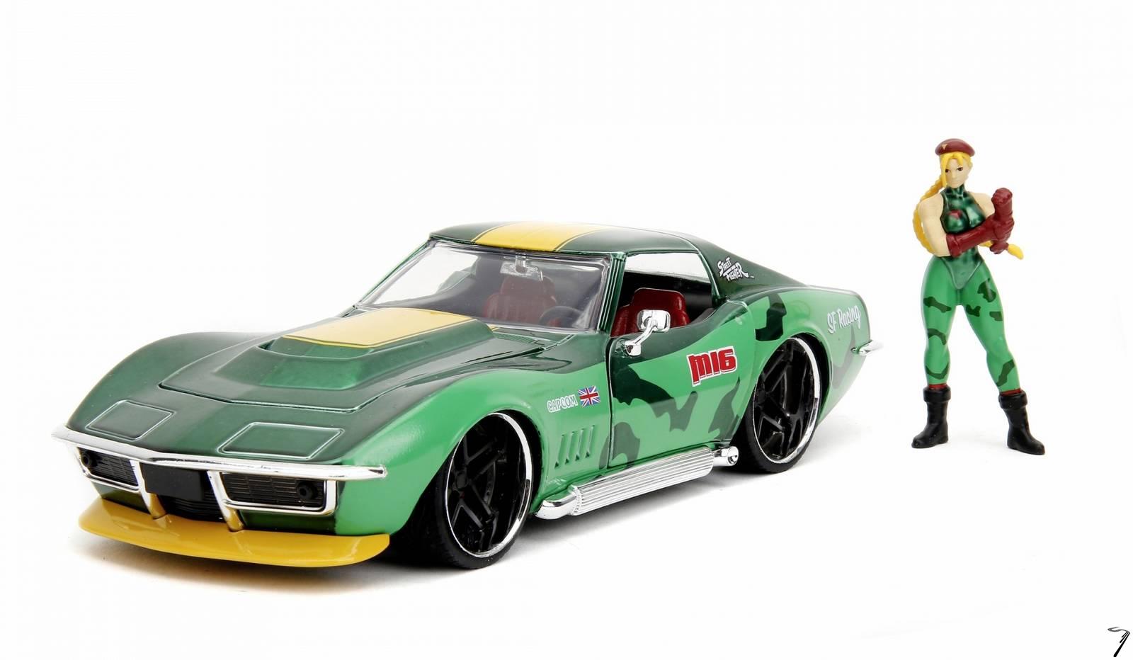 Chevrolet . Stingray - avec figurine Cammy 1/24