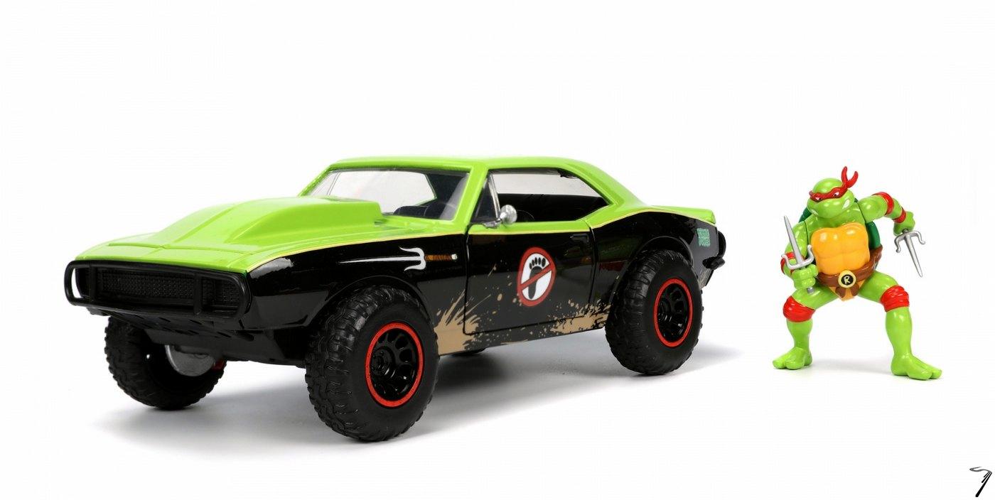 Chevrolet . Tortue Raphael avec Figurine 1/24